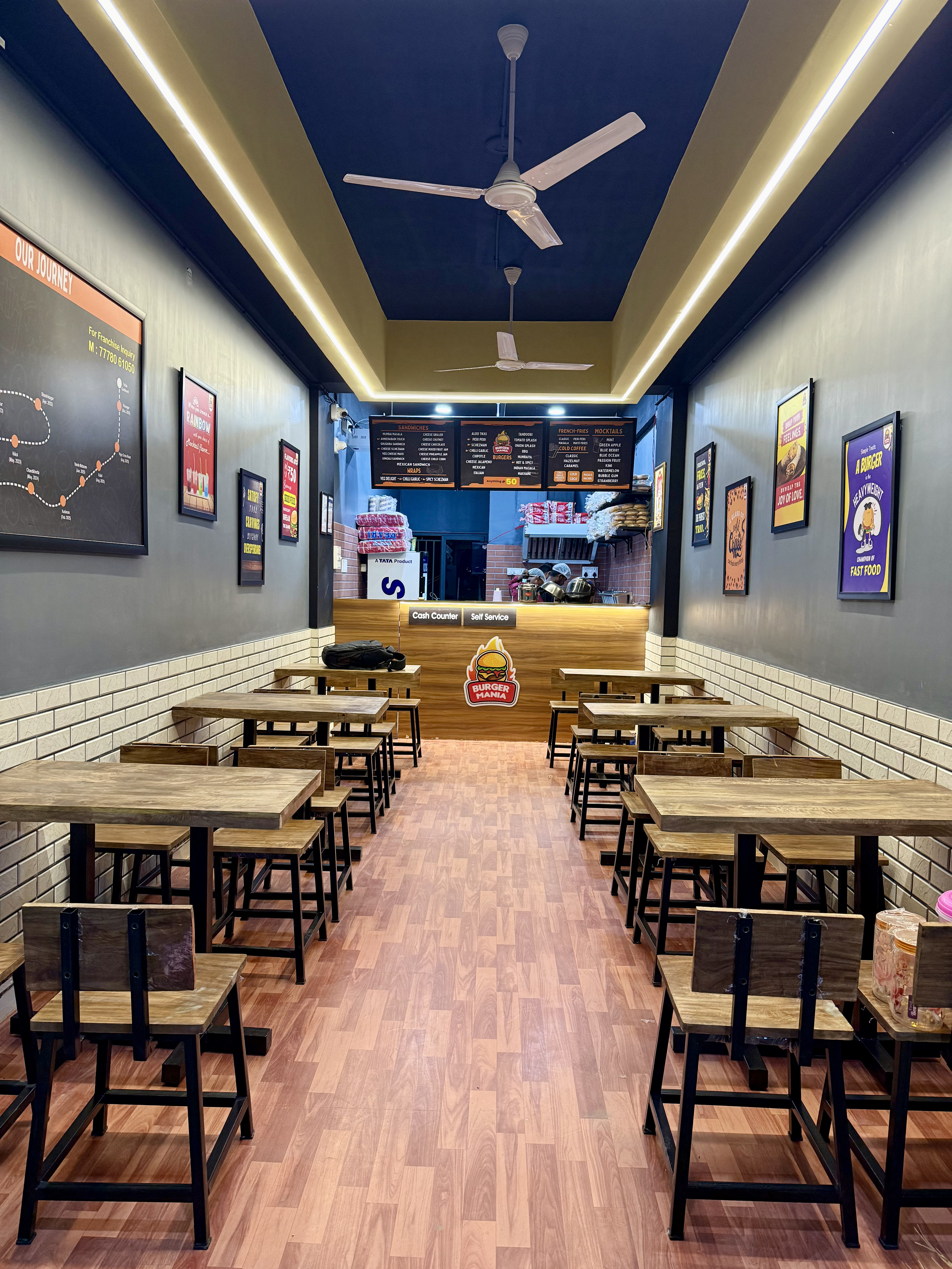 Burger Mania Interior